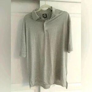 Footjoy men’s golf shirt, mint condition worn once